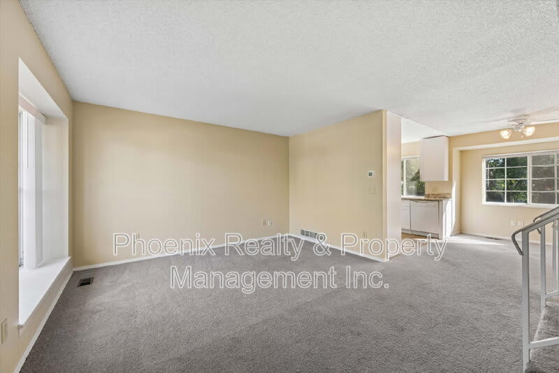 214 S. Tyler Ave. – photo 2
