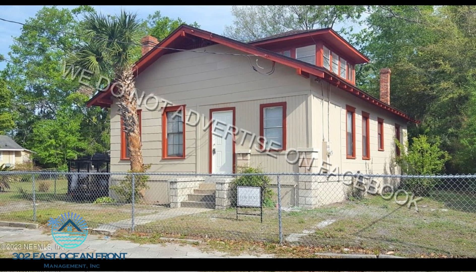 Gorgeous 2 story, 3 bedroom / 2bathroom house now available for rent! – photo 1