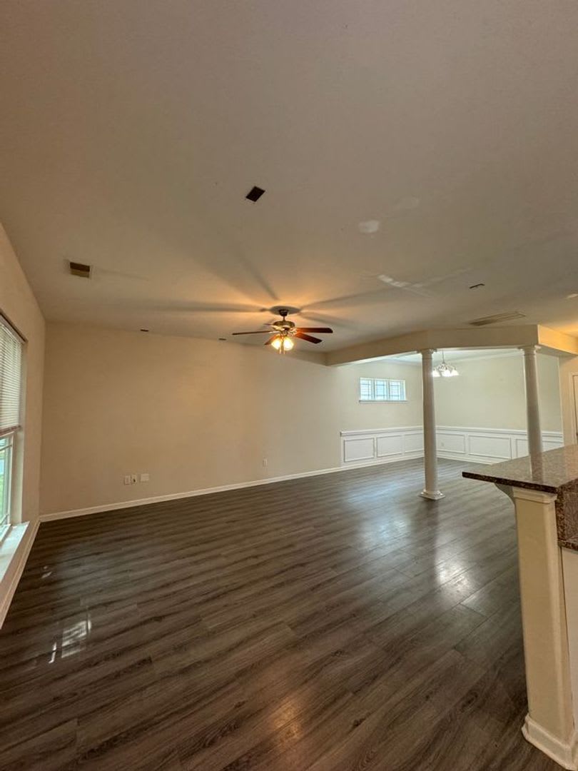 Home In Mainstreet – photo 4
