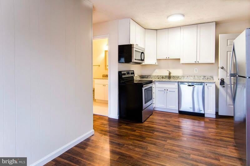 1704 Roberts Street – photo 5