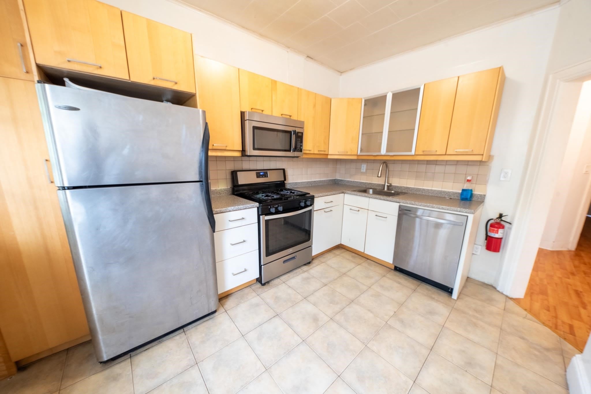 37 64Th St – photo 3