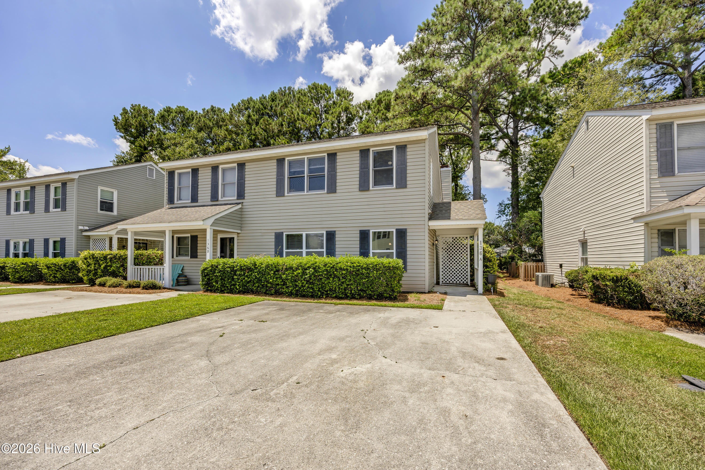 136 Lullwater Drive – photo 2