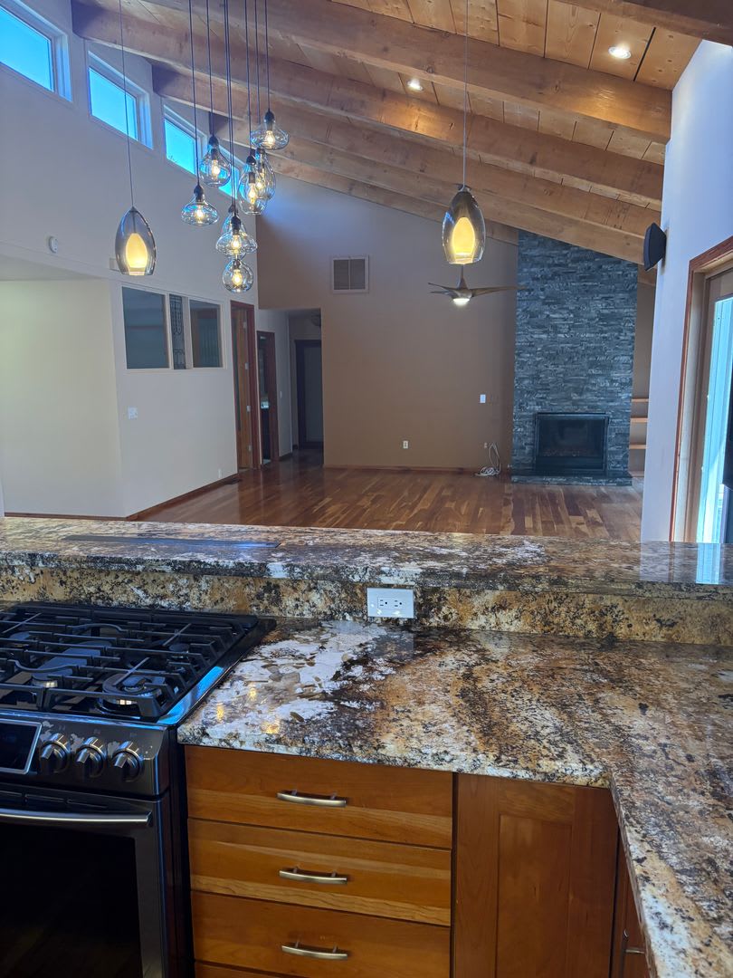 Unfurnished 1 Year Long Term Rental Procure Only Summer Special 1000 Off 1St Month Rent With A Year Lease If Moved In Before September 1St – photo 4