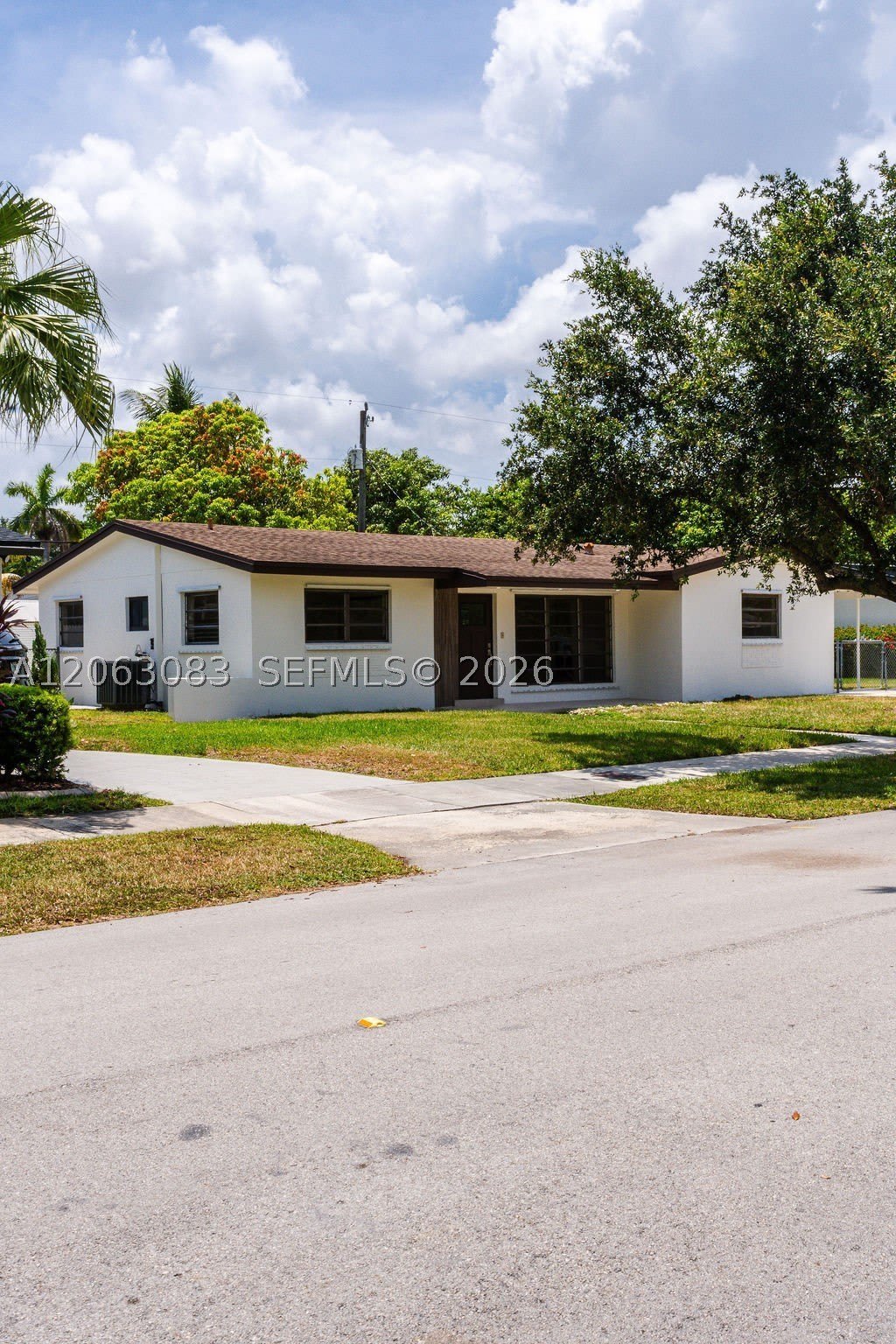 19390 Whispering Pines Rd – photo 4