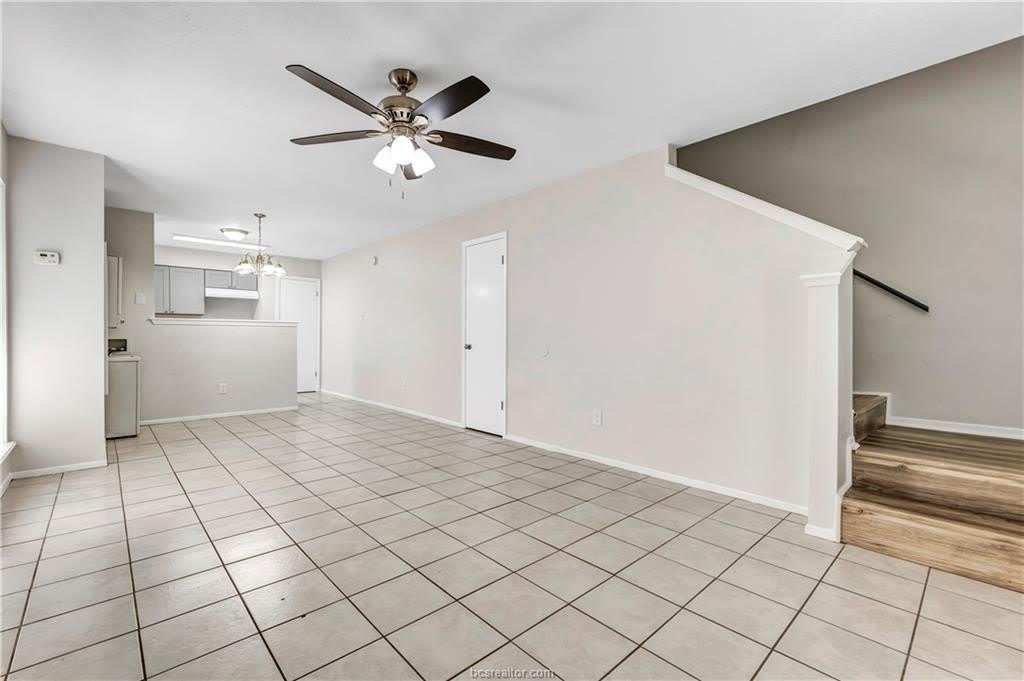 1520 Hawk Tree Drive – photo 2