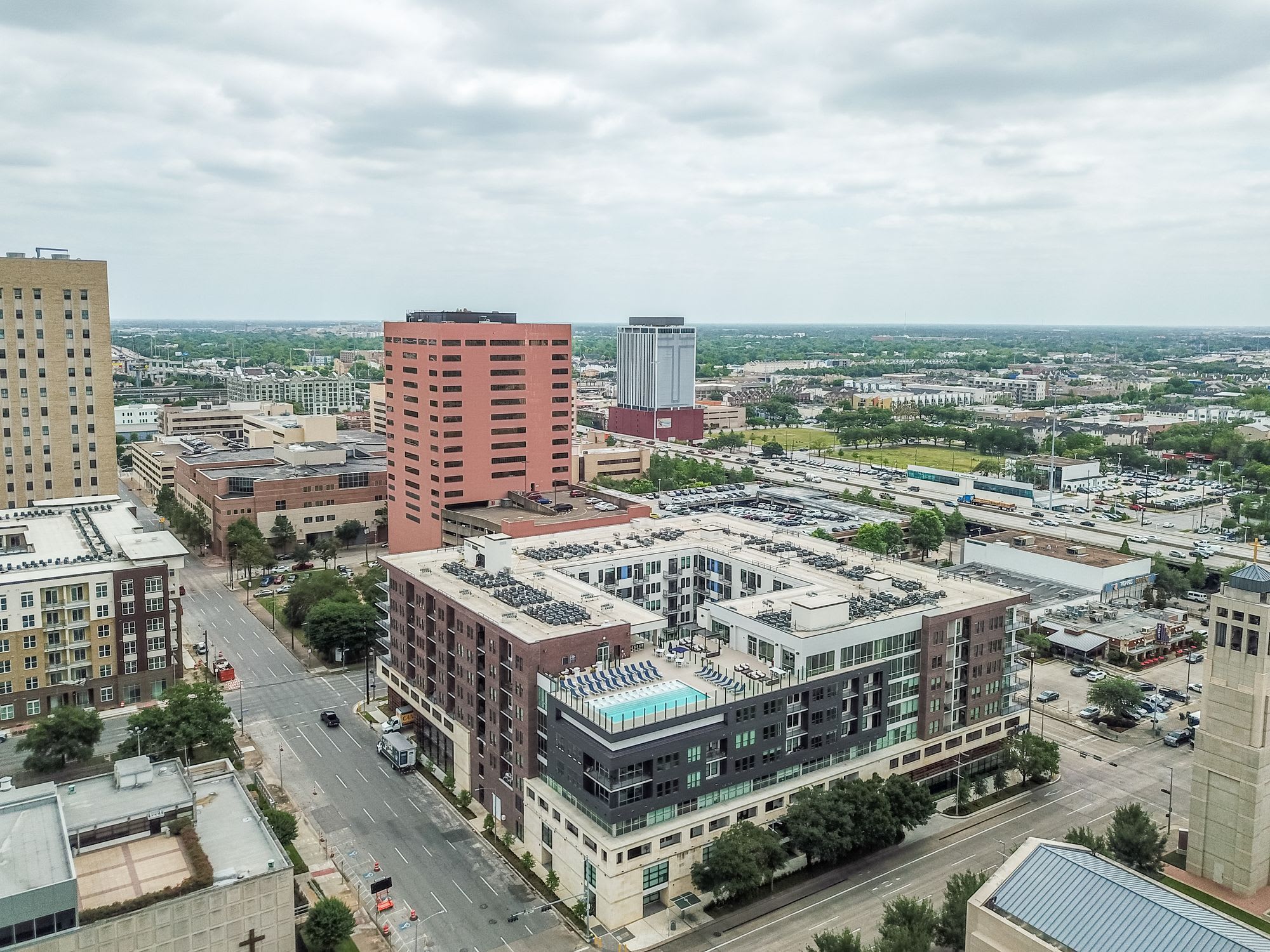 Eighteen25 Downtown – photo 5