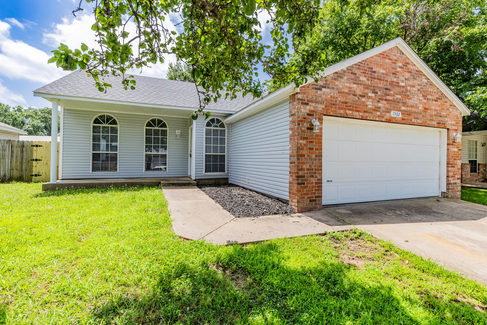 ***1502 Cresent*** – photo 2