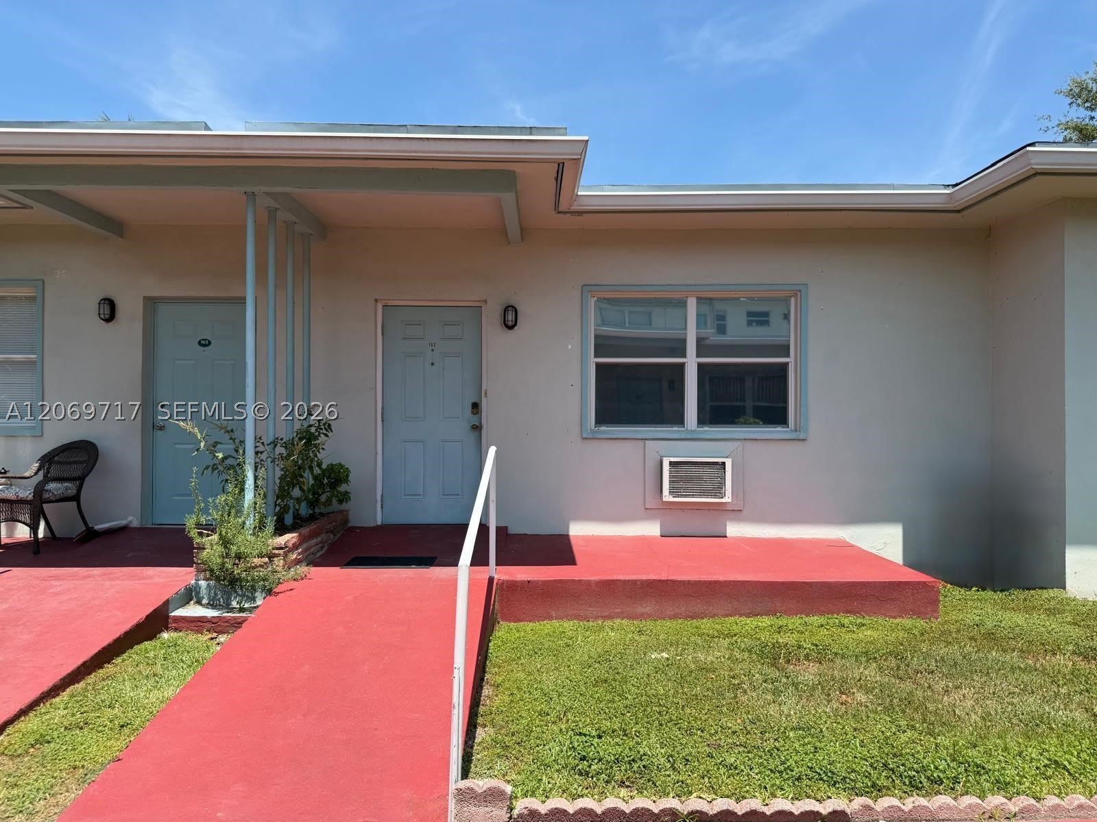 1239 Marseille Dr – photo 1