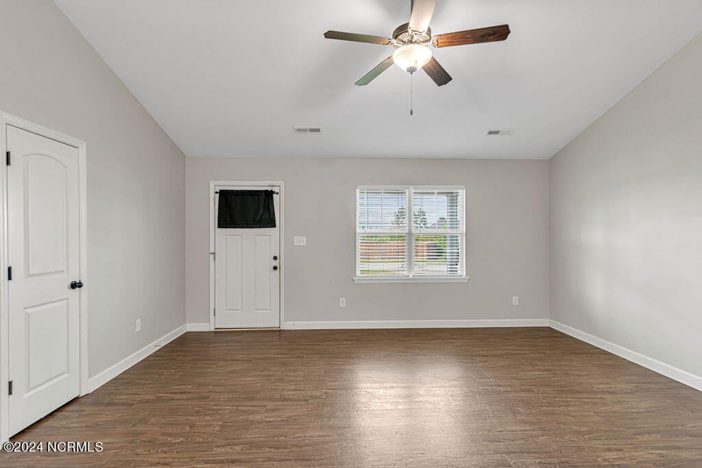 258 Breakwater Drive – photo 5