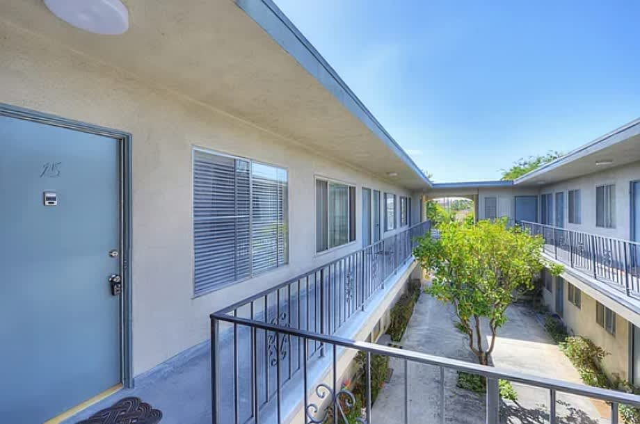 12939 Bonaparte Avenue – photo 1