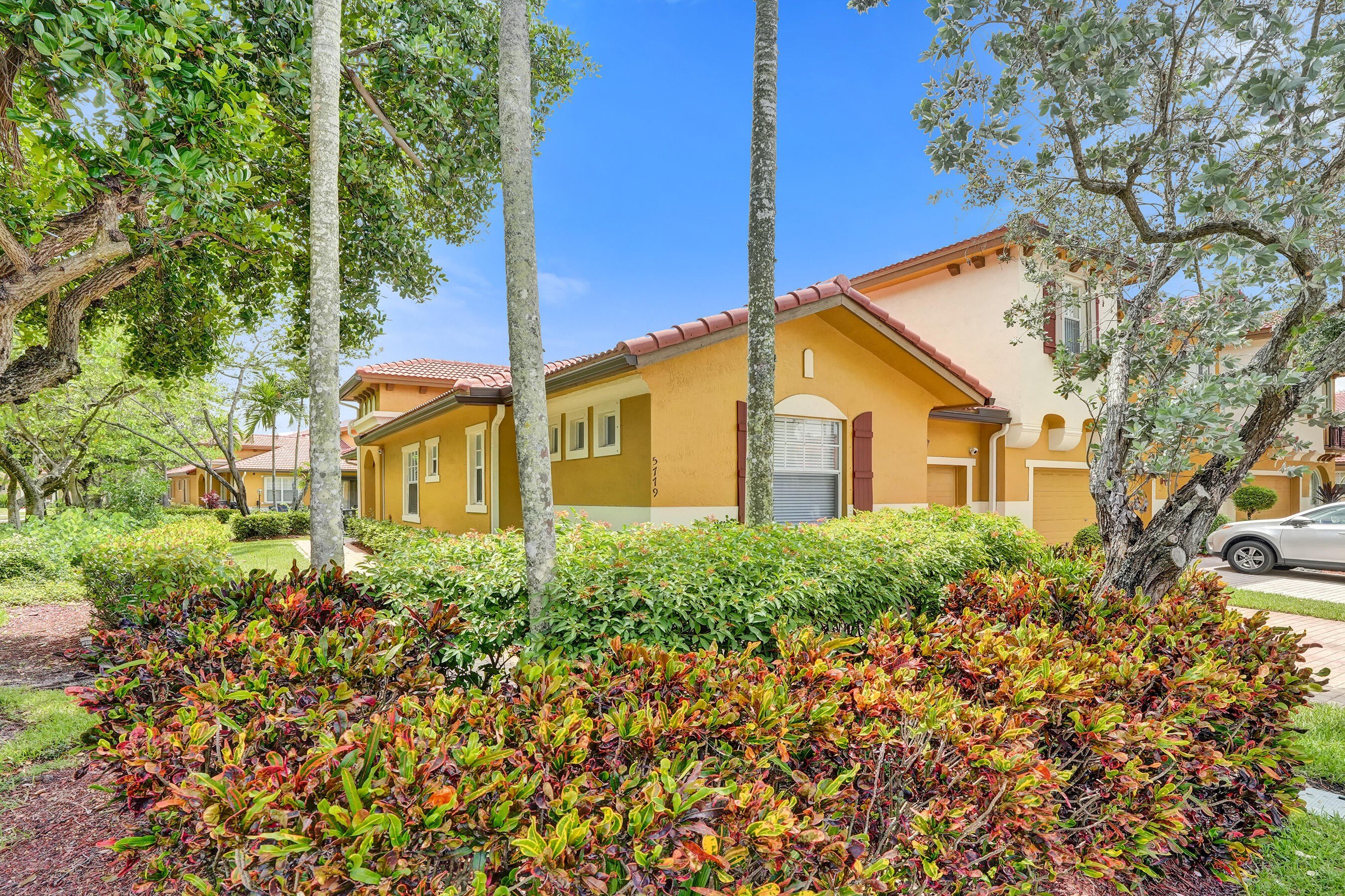 5779 NW 120th Avenue – photo 3