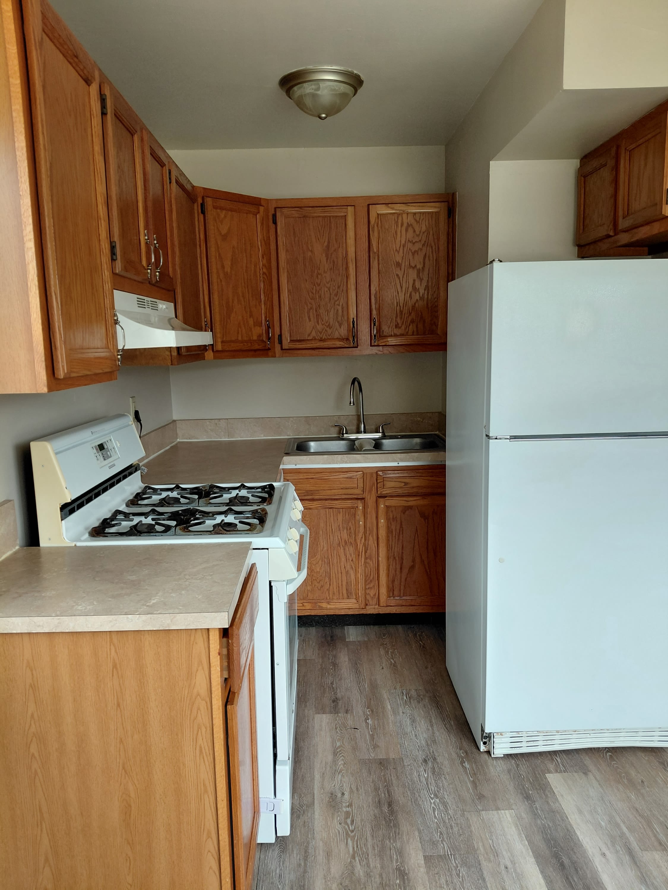 2505 Stieber Avenue – photo 5