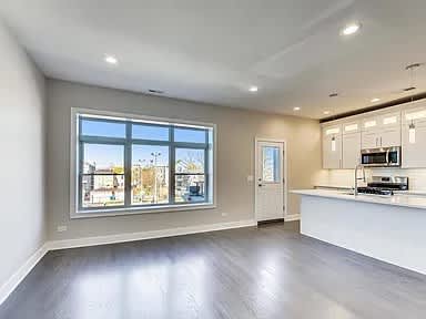 6409 South Ellis Avenue – photo 5