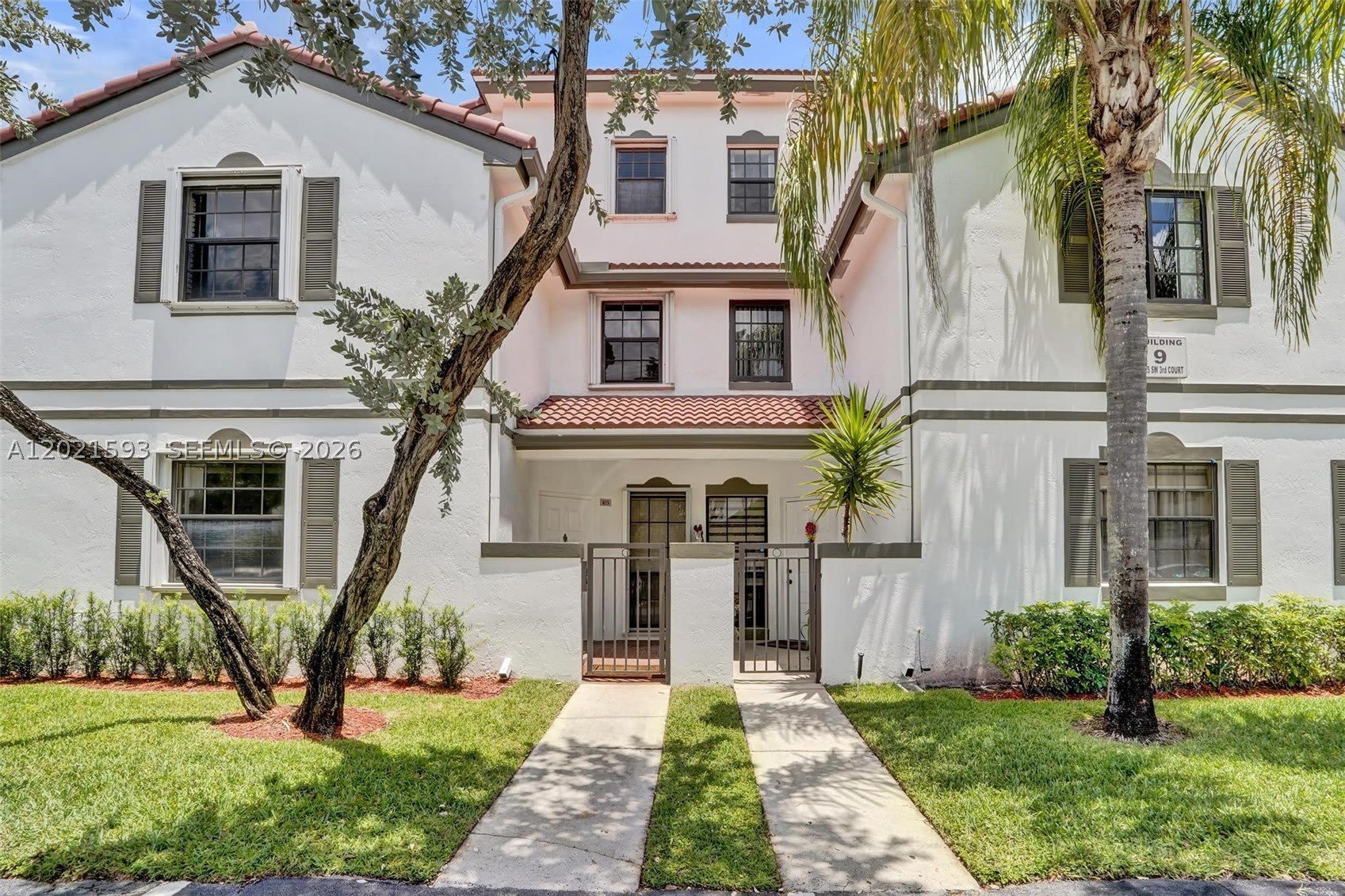 15825 SW 3rd Ct – photo 1