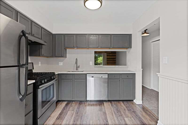 2813 Falcon Court – photo 3