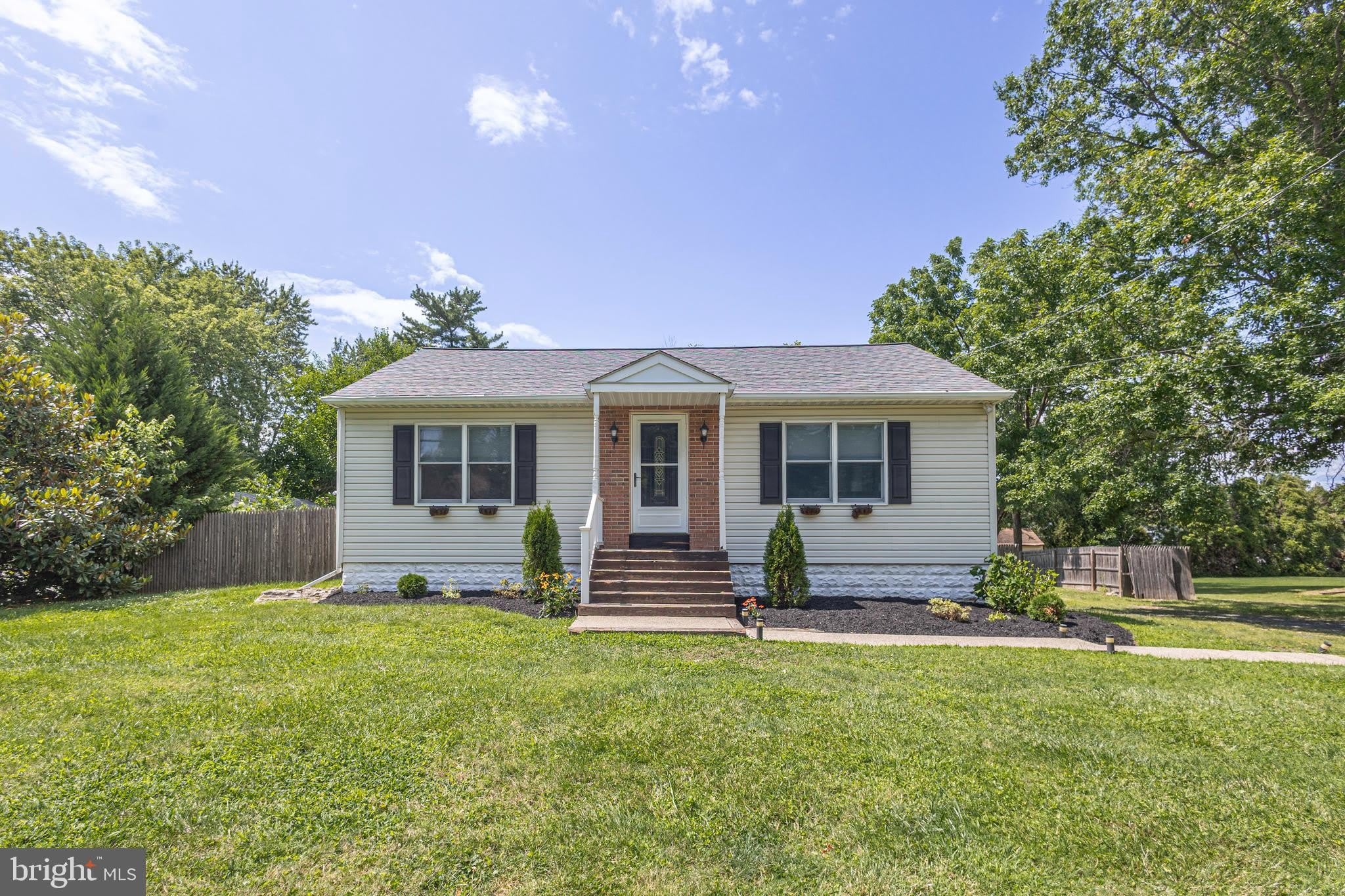 125 RICHARDSON Road – photo 2