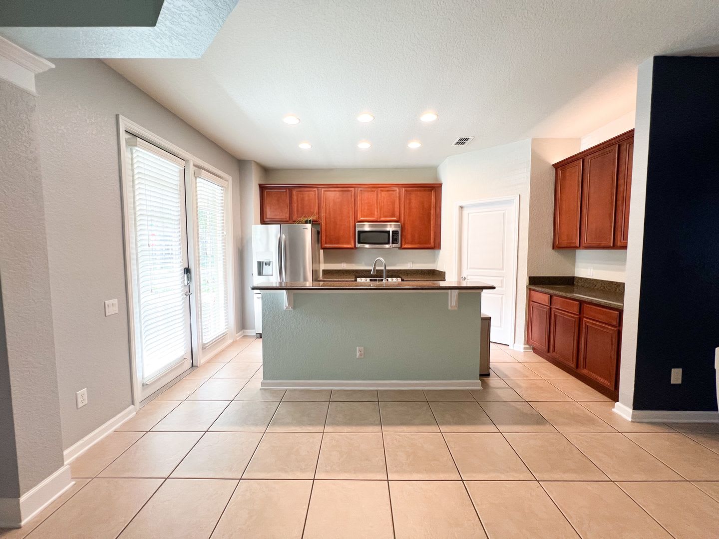Stunning 3/2.5 Windermere Townhome – photo 3