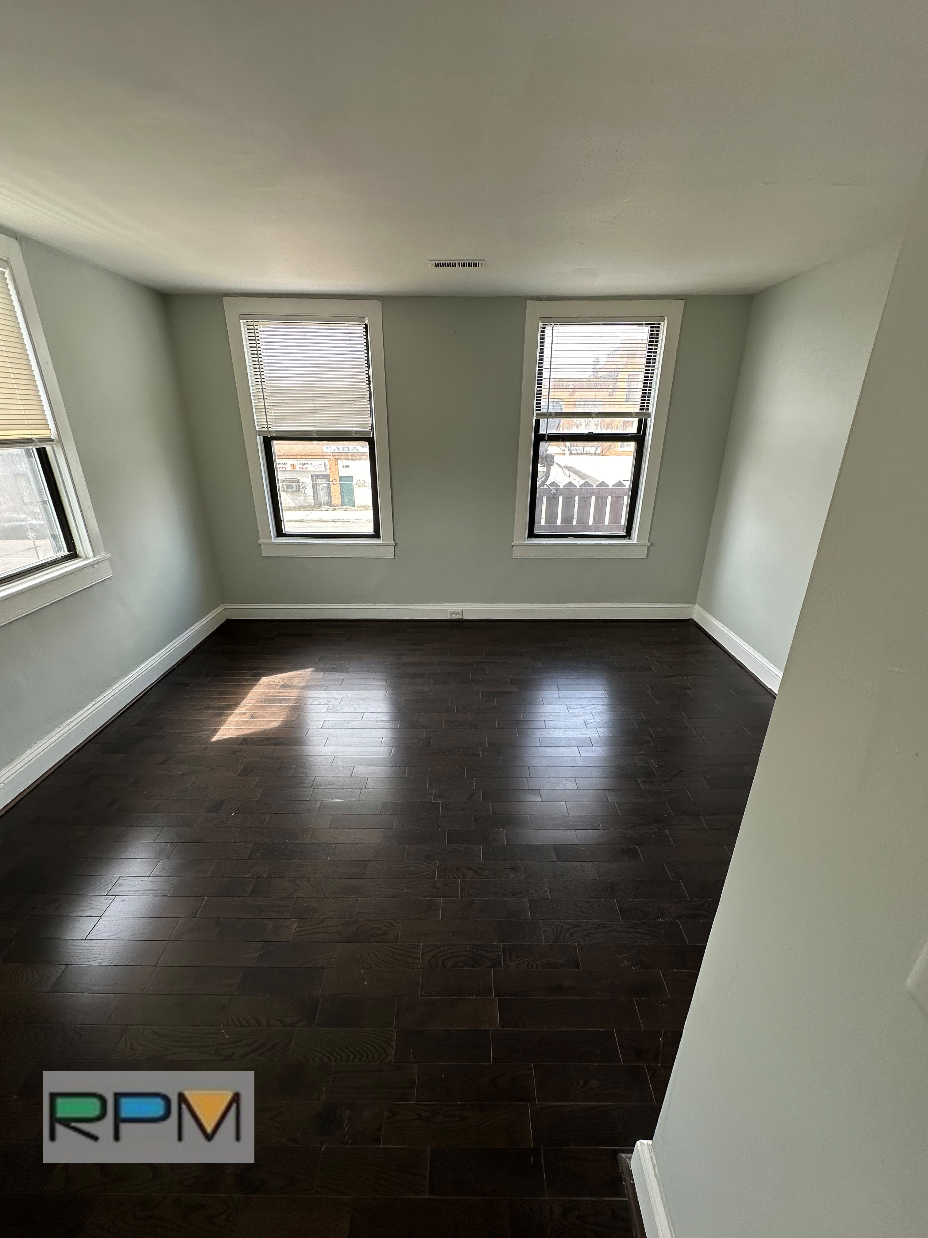 2413-3 Greenmount Ave – photo 5