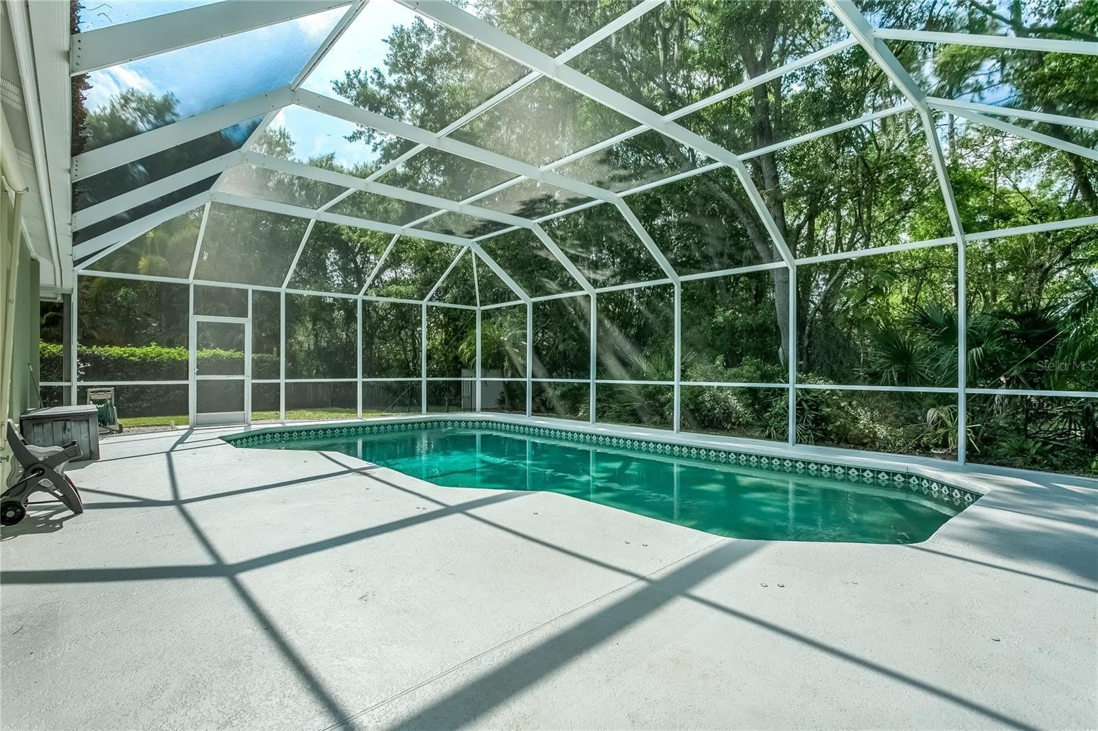 11933 DERBYSHIRE Drive – photo 2