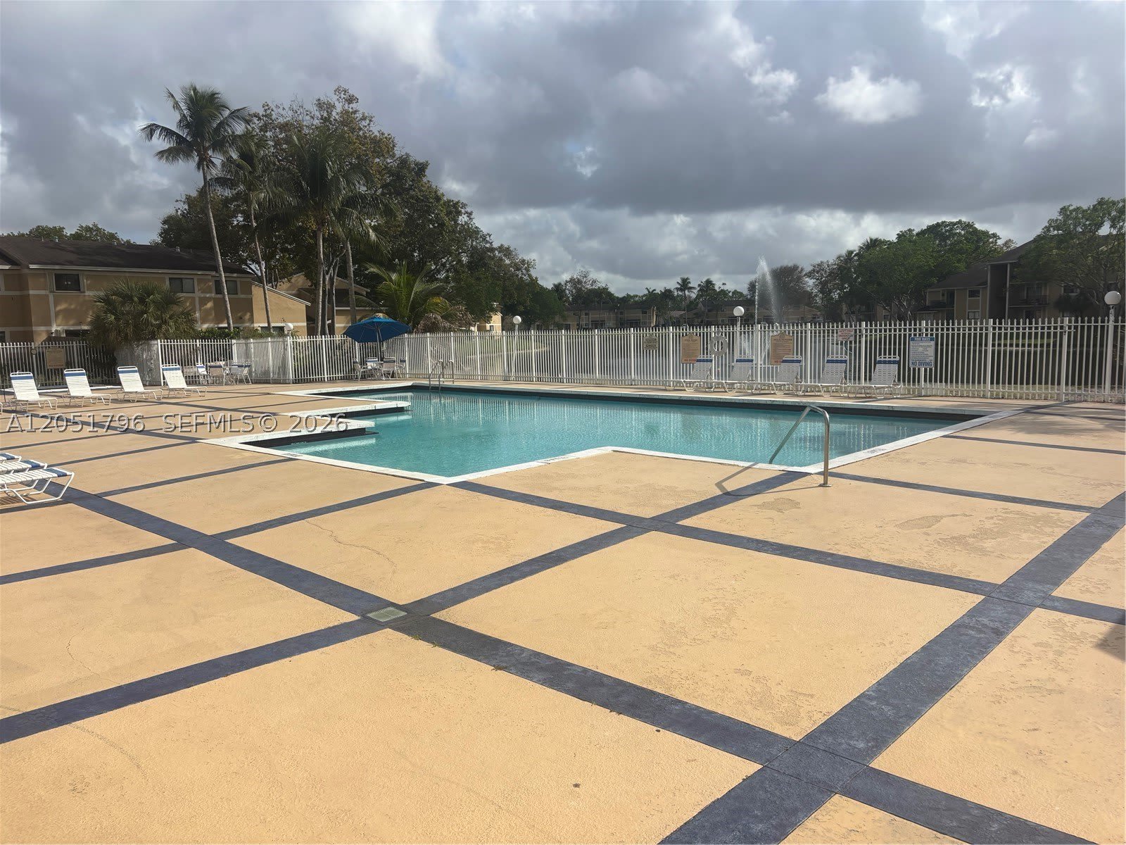 323 Palm Cir E – photo 2