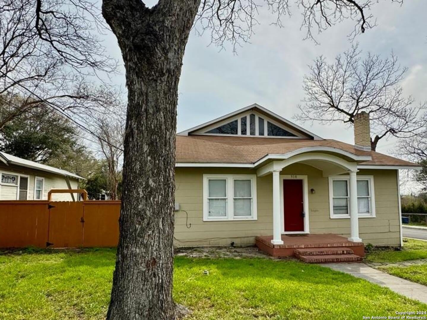538 W ELSMERE PL – photo 2