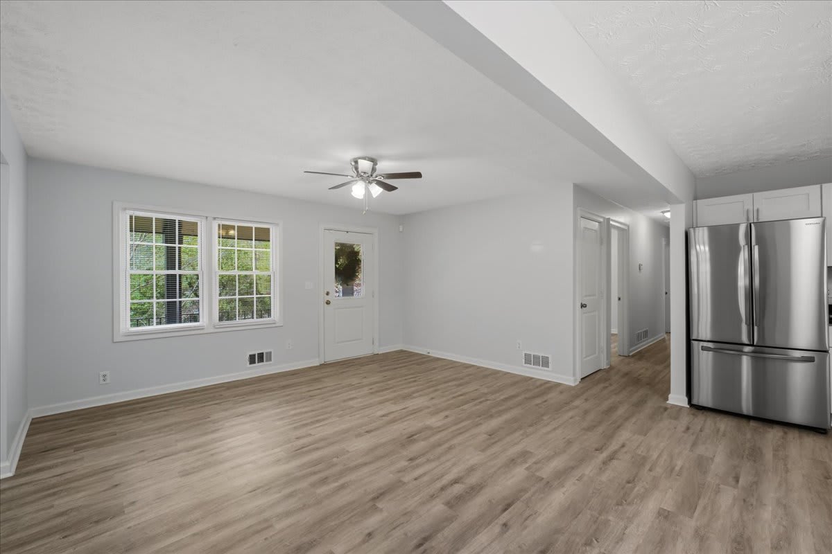 641 Amber Place Southwest – photo 3