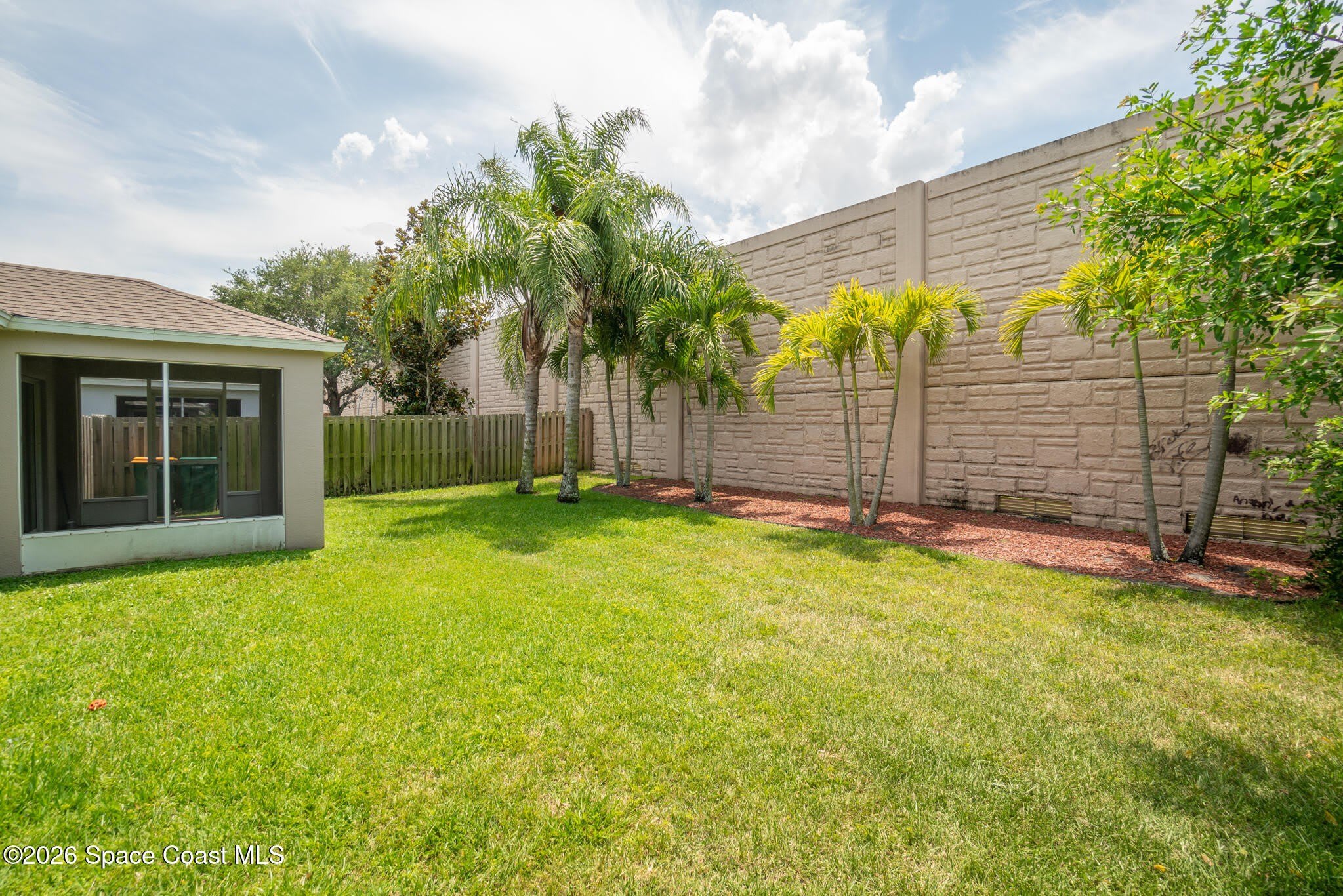 2467 Deercroft Drive – photo 4