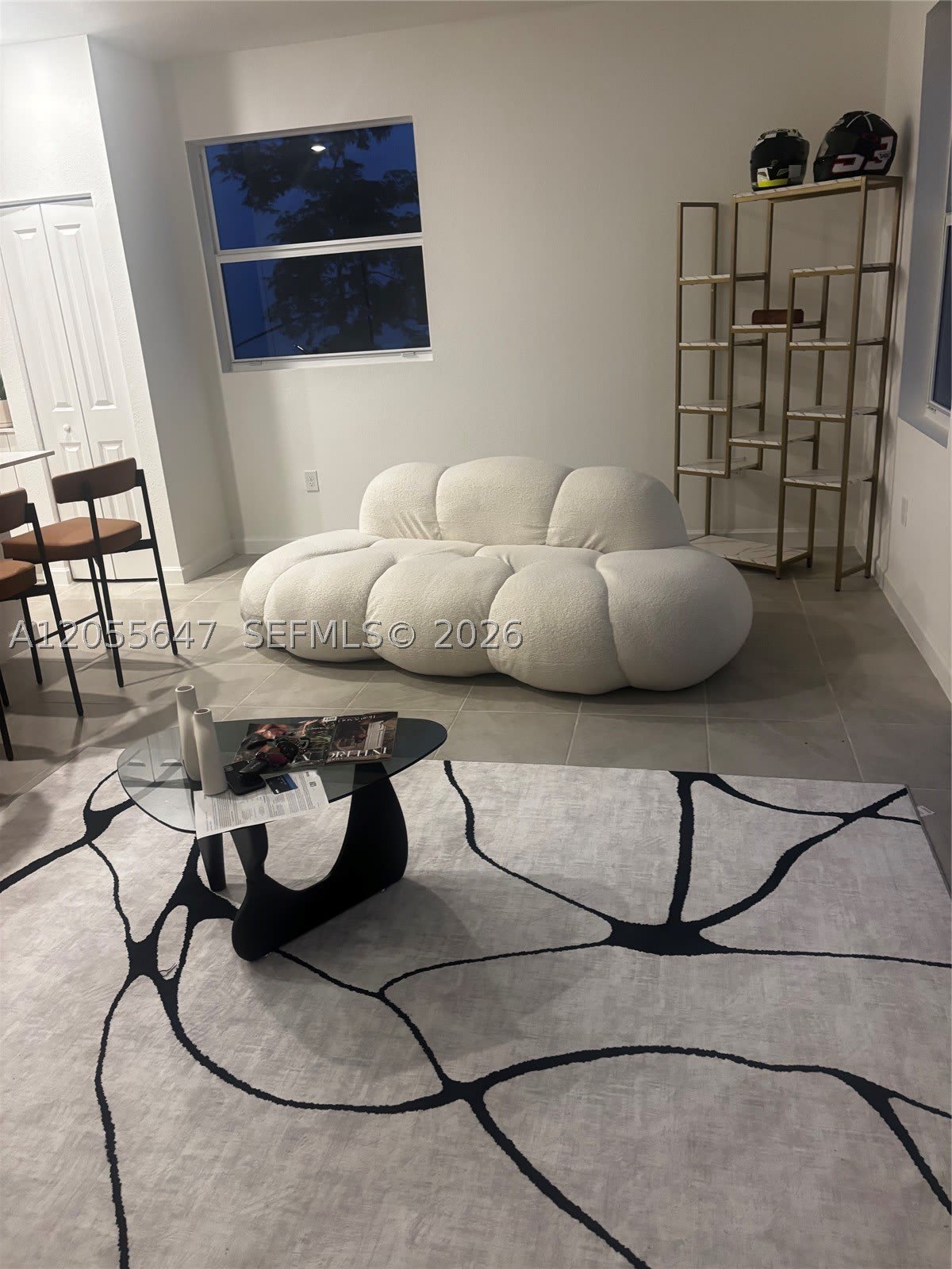 1097 Se 2Nd Ter – photo 2