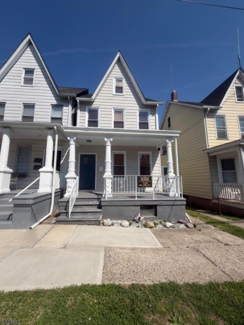 31 Glen Ave – photo 2