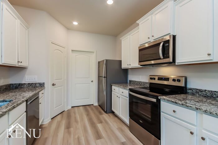 10417 Sweetwater Creek Drive – photo 4