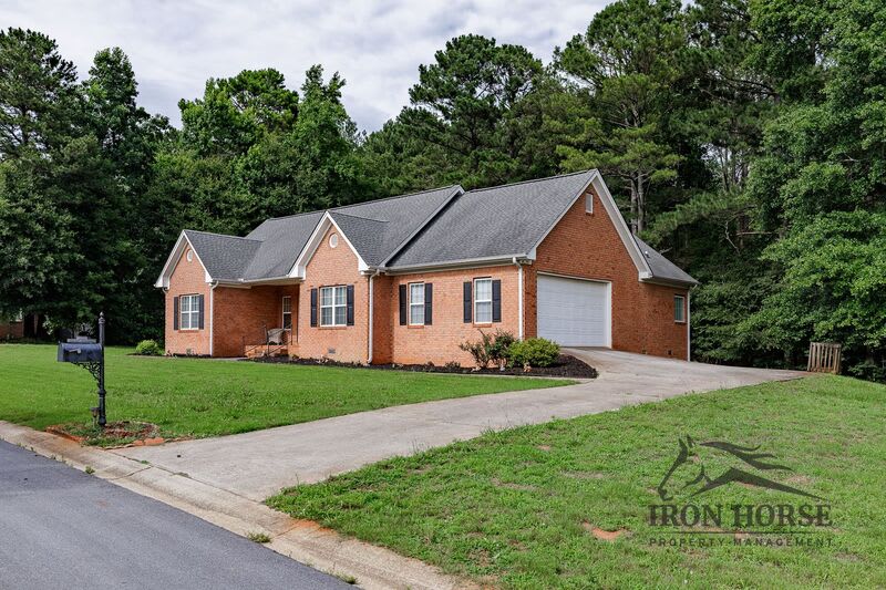 411 Timber Creek Dr – photo 3