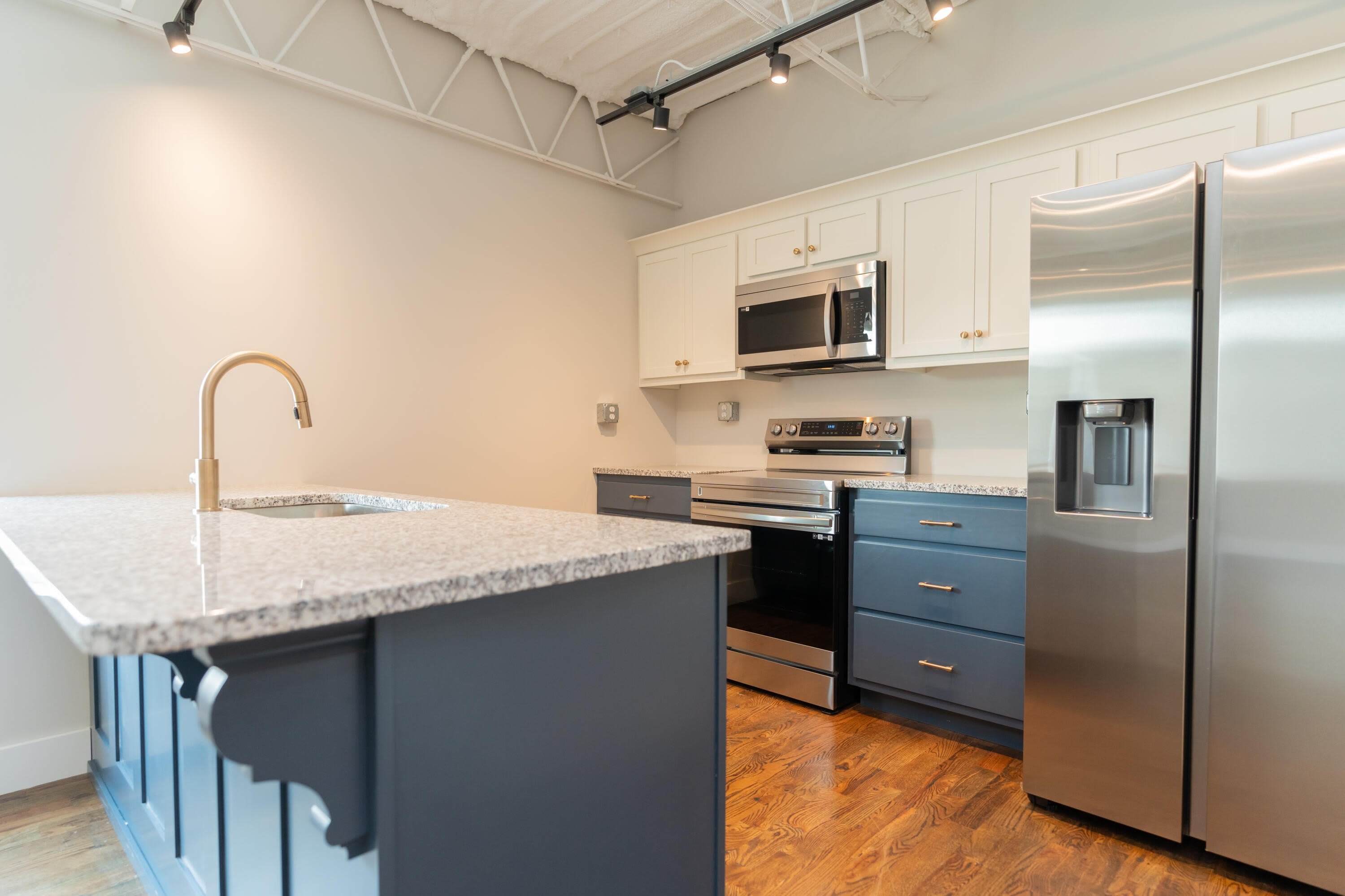 614 E Main Street – photo 4