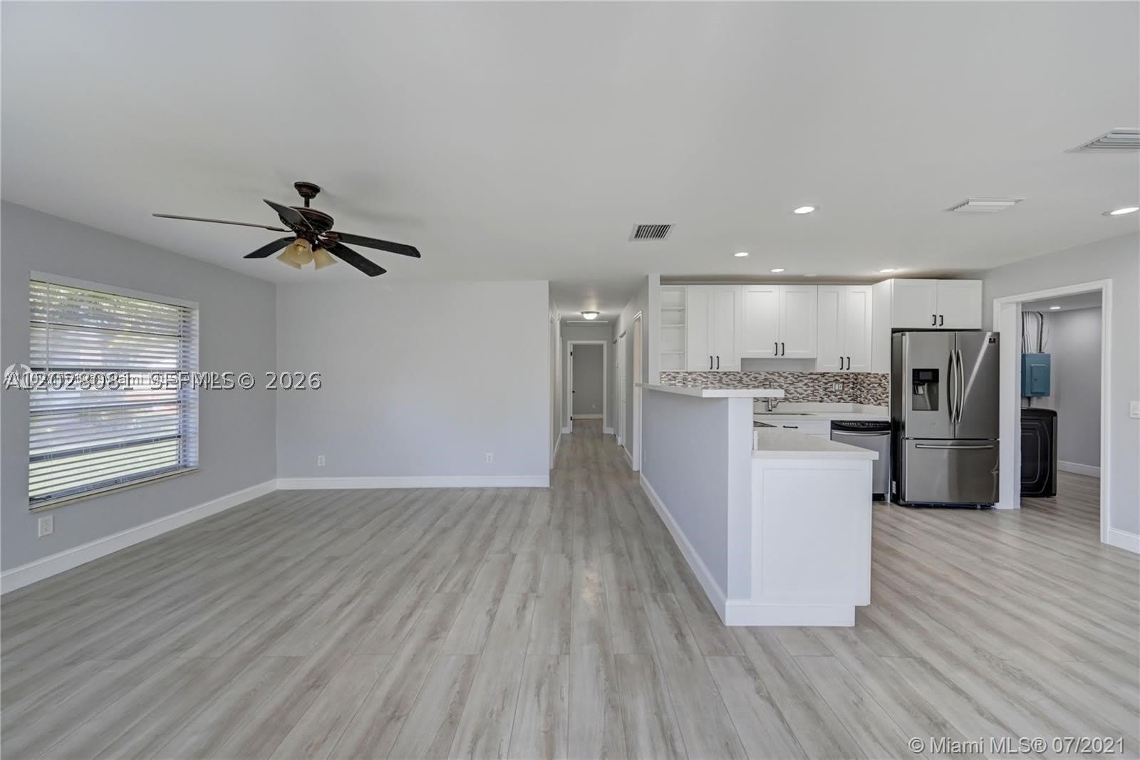 3673 W Valley Green Dr – photo 5