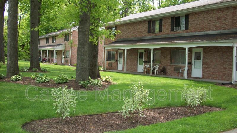 470 BRENTWOOD – photo 2