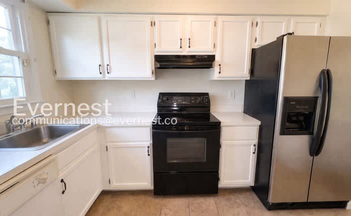 4607 Charlton Court – photo 5