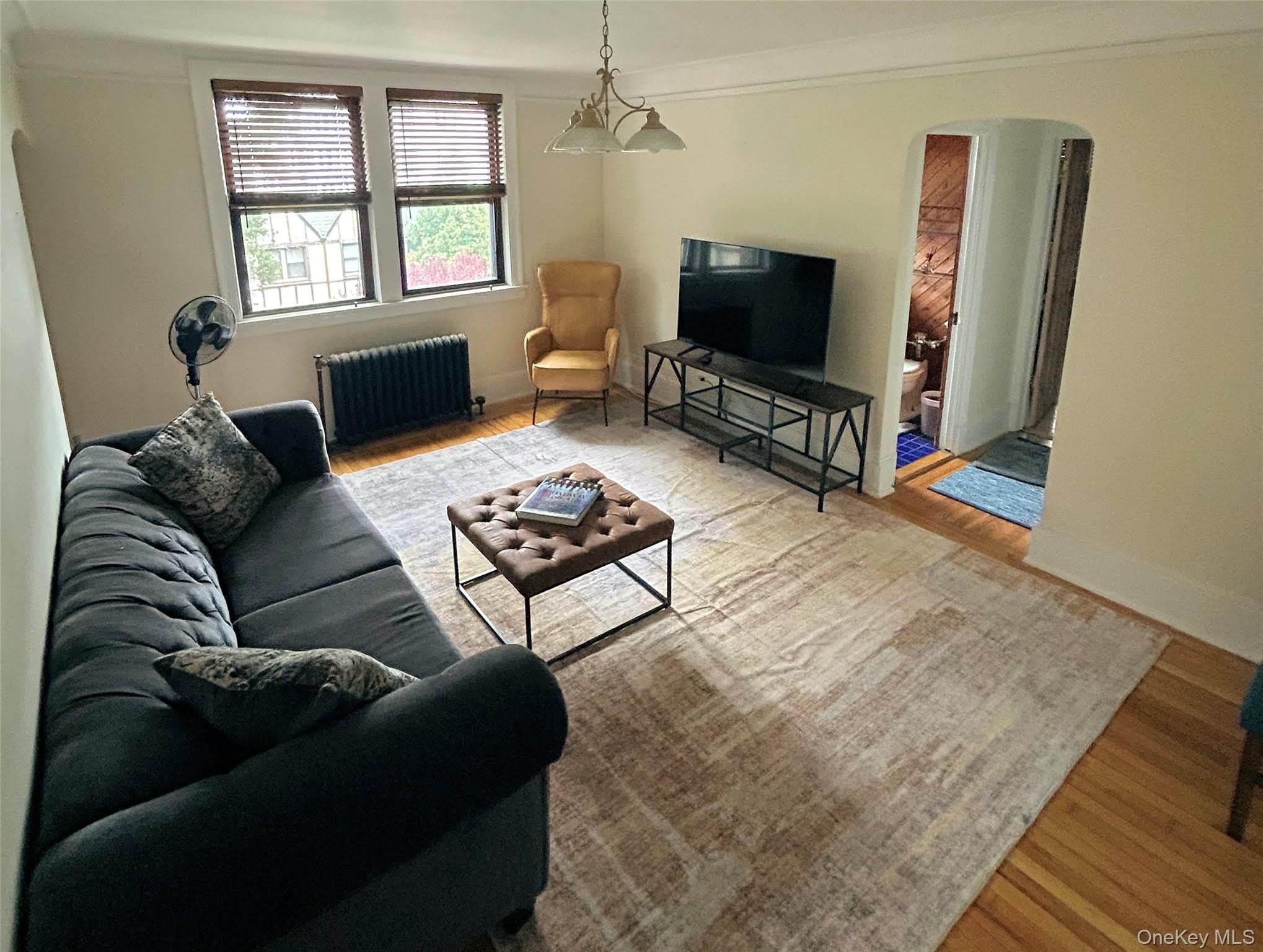 1 Greenridge Avenue – photo 2