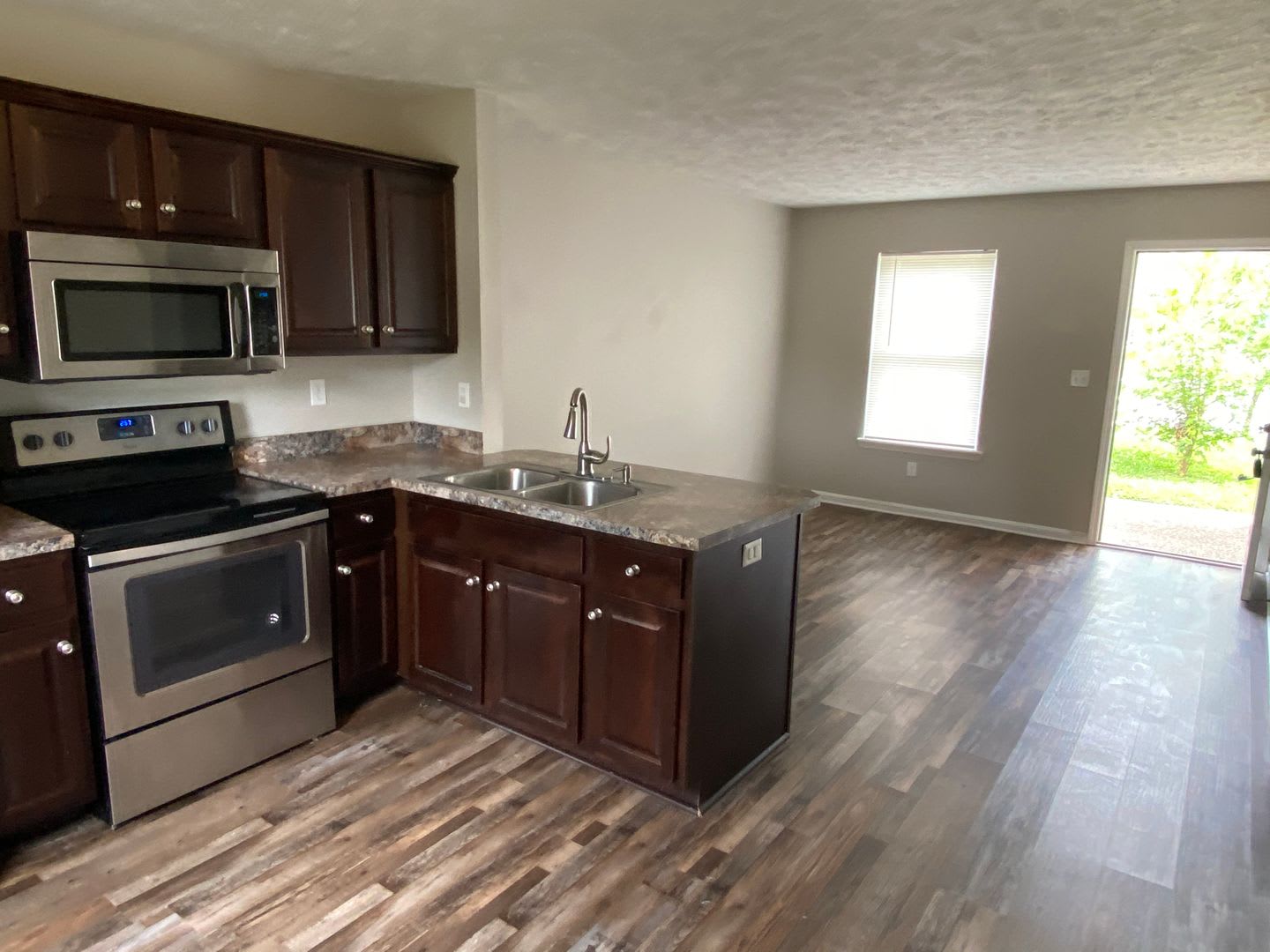 Fern Creek Home – photo 2