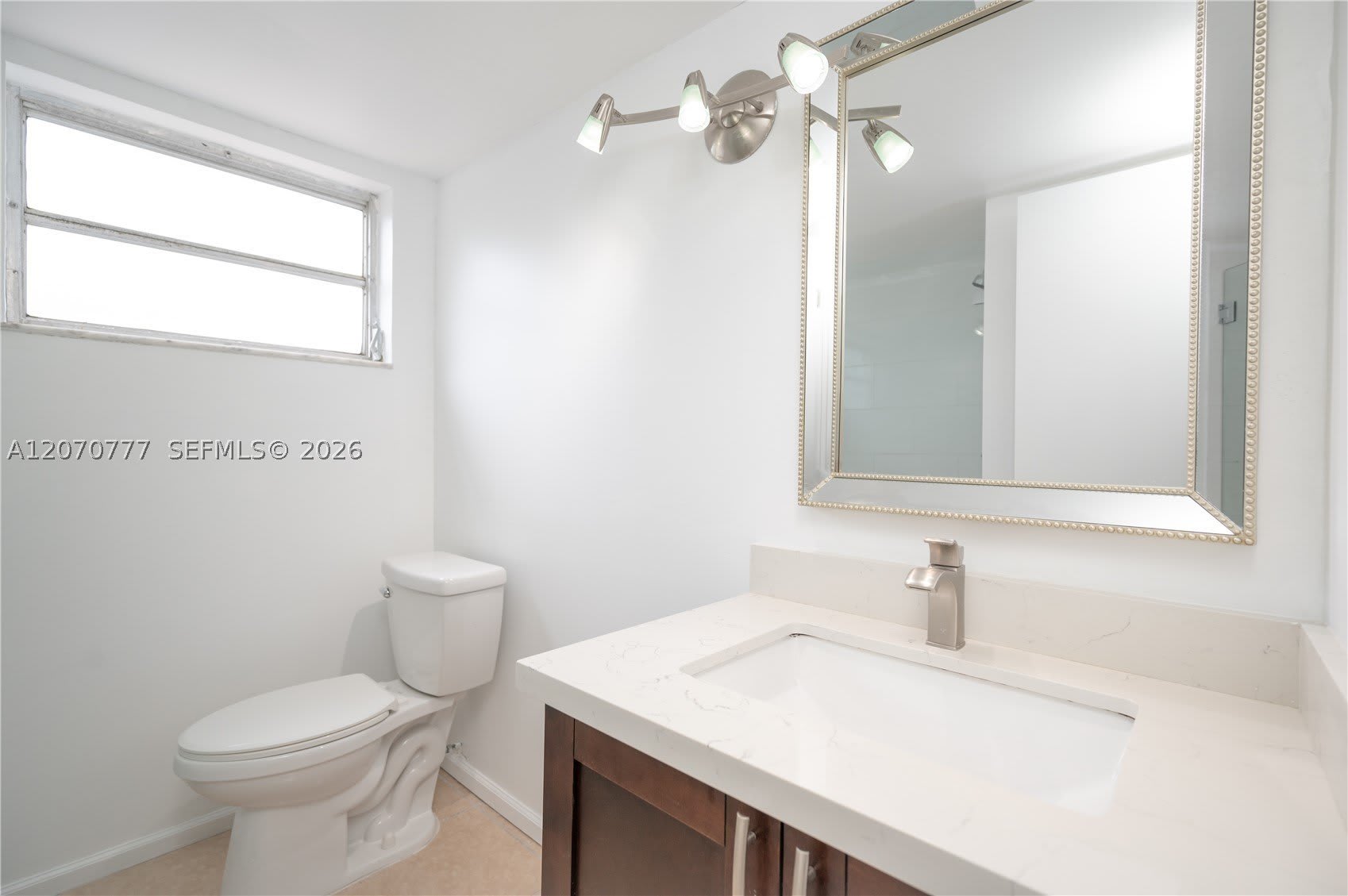 500 NE 26th St – photo 1