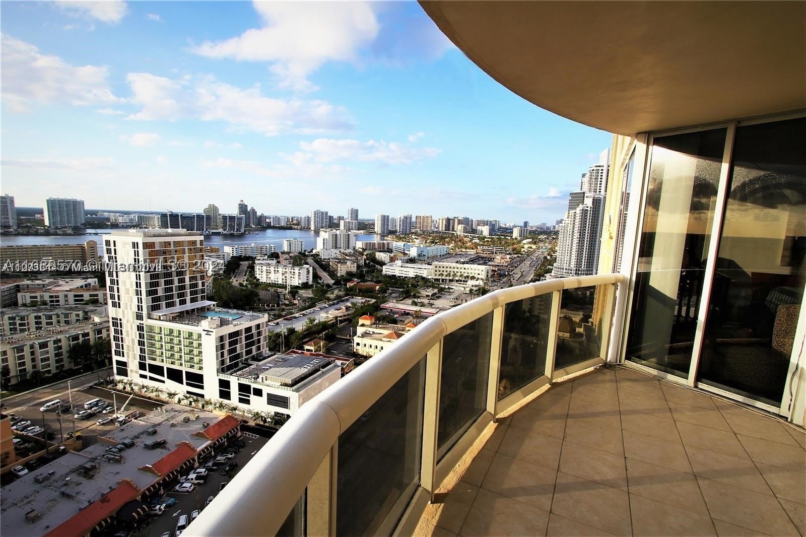 17555 Collins Ave – photo 4