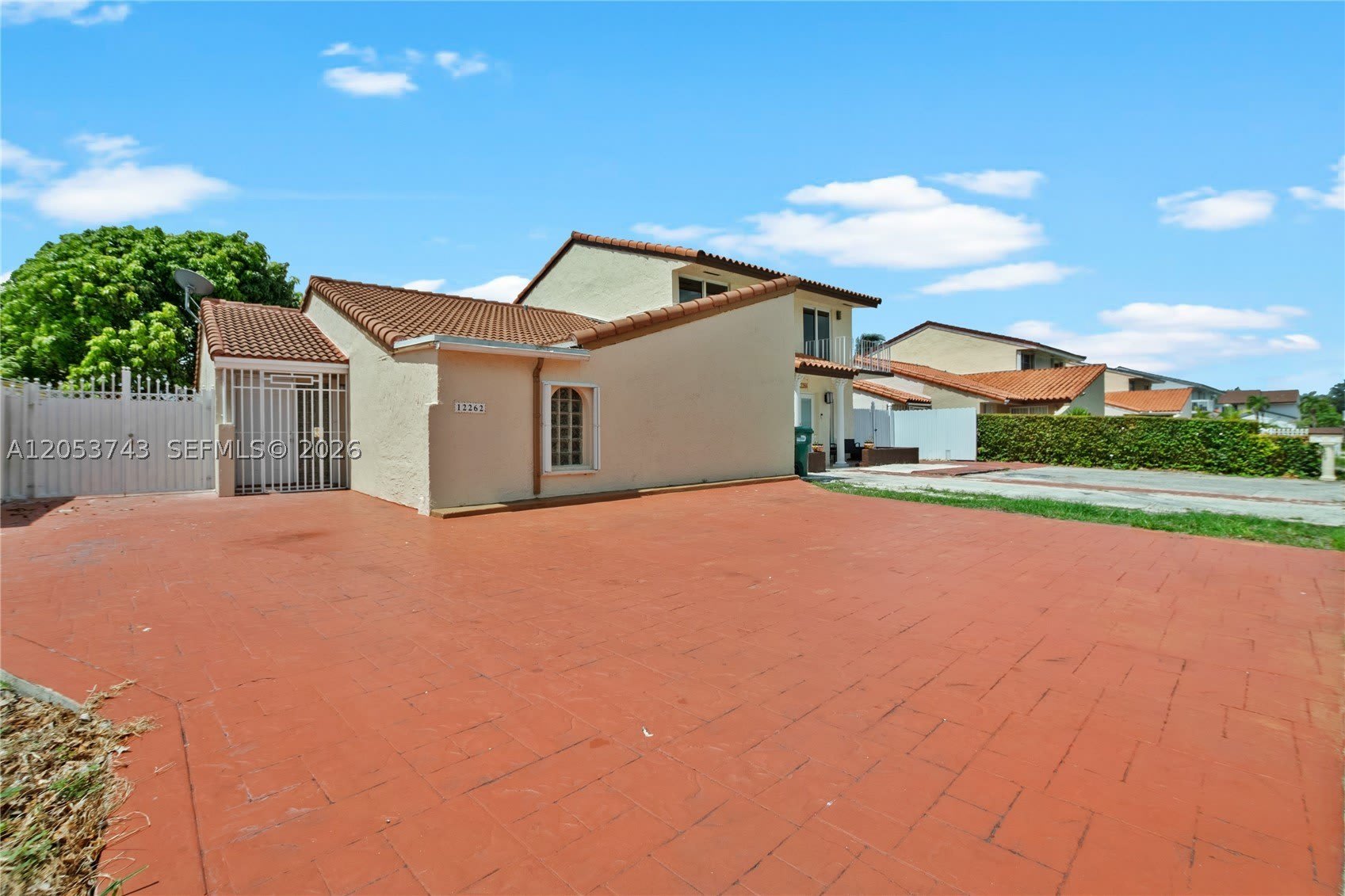 12262 SW 10th St – photo 1