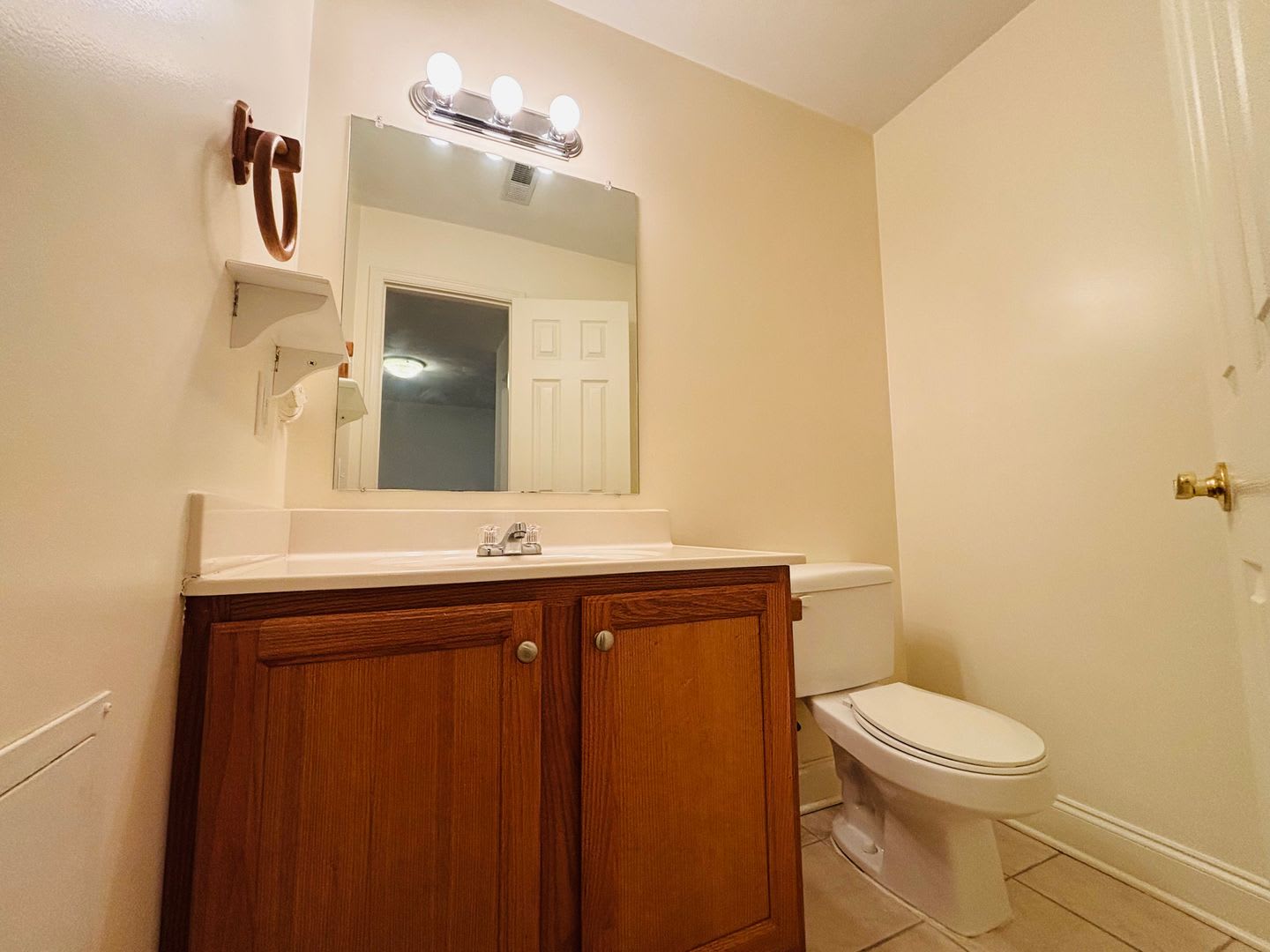 2 Bedroom 3.5 Bath Townhouse – photo 2