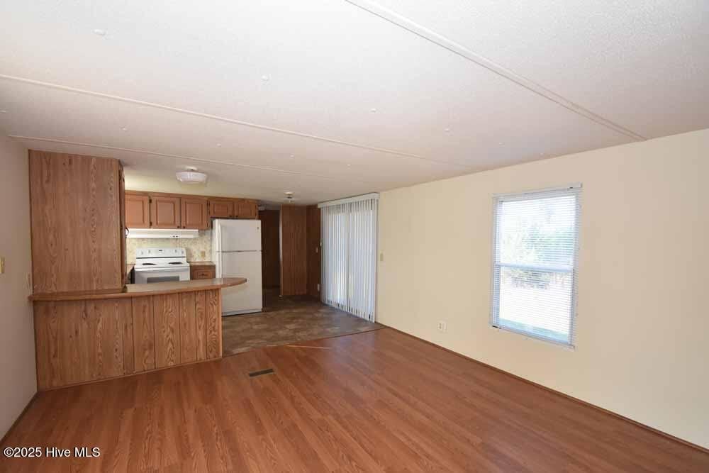 1411 Diamond Lane – photo 3