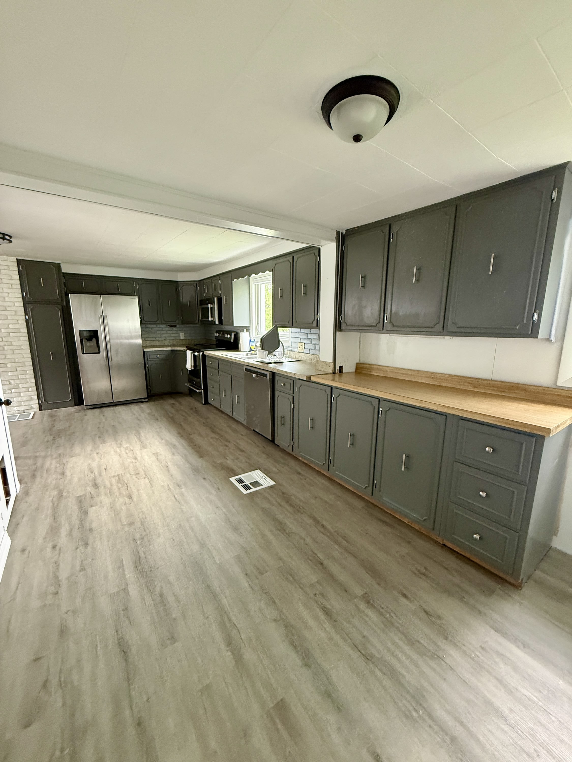 700 Kent Street – photo 5