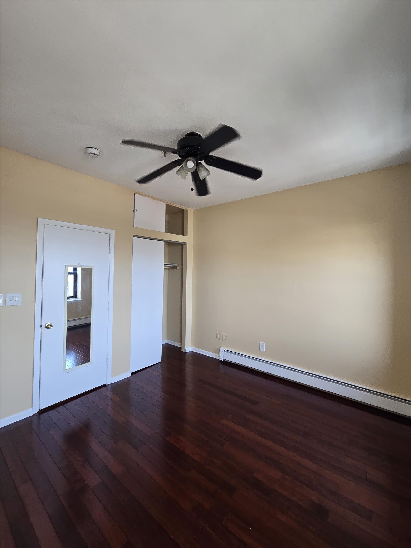809 Park Ave – photo 5