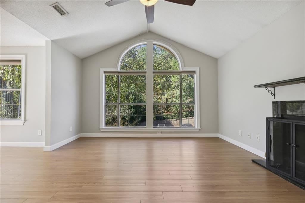 1007 Sandy Lane Drive – photo 4