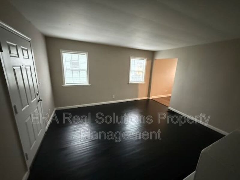 68 N. Waverly Street – photo 2