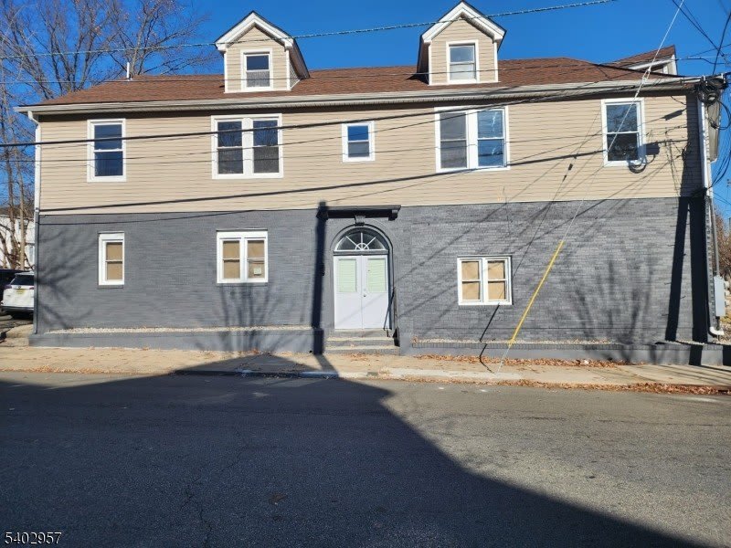 93 Hughes St – photo 1