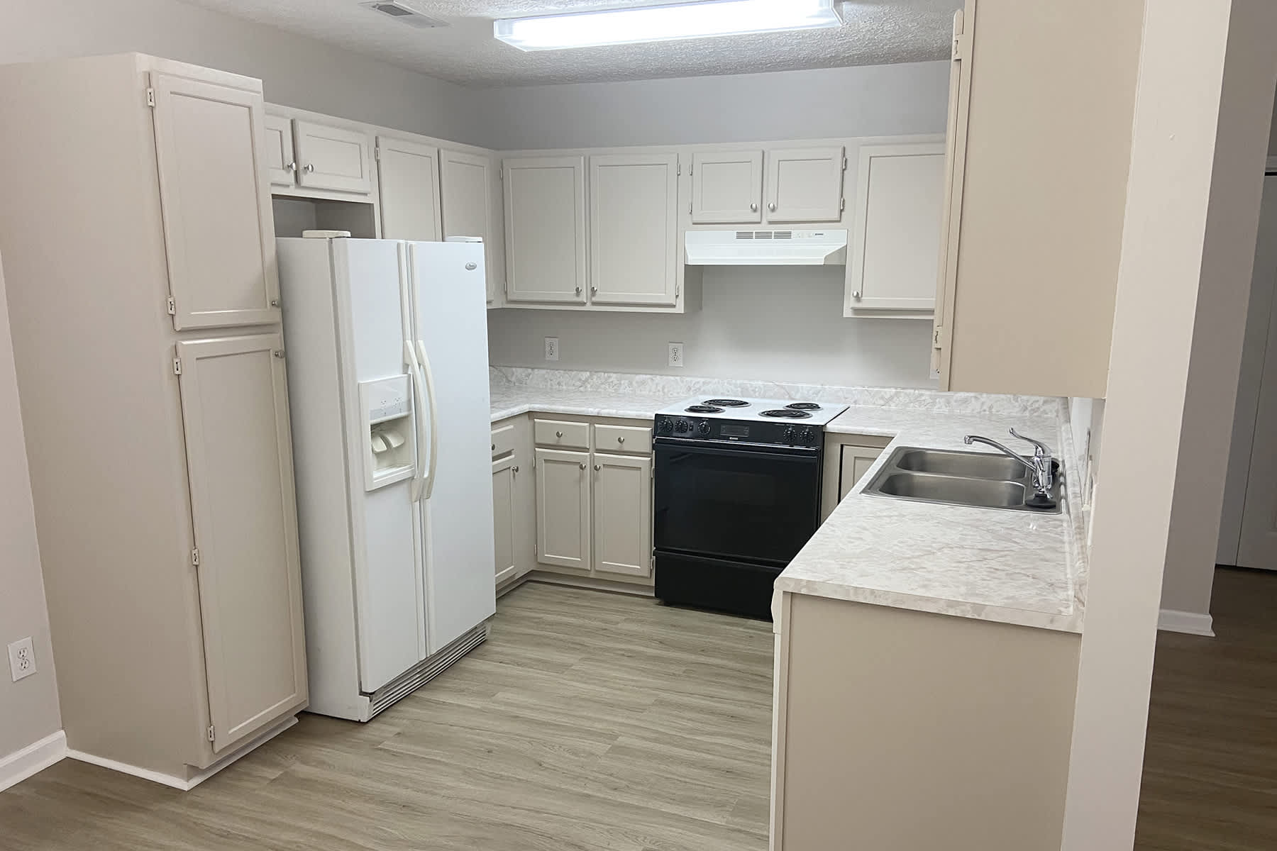 2721 Ashby Drive – photo 3