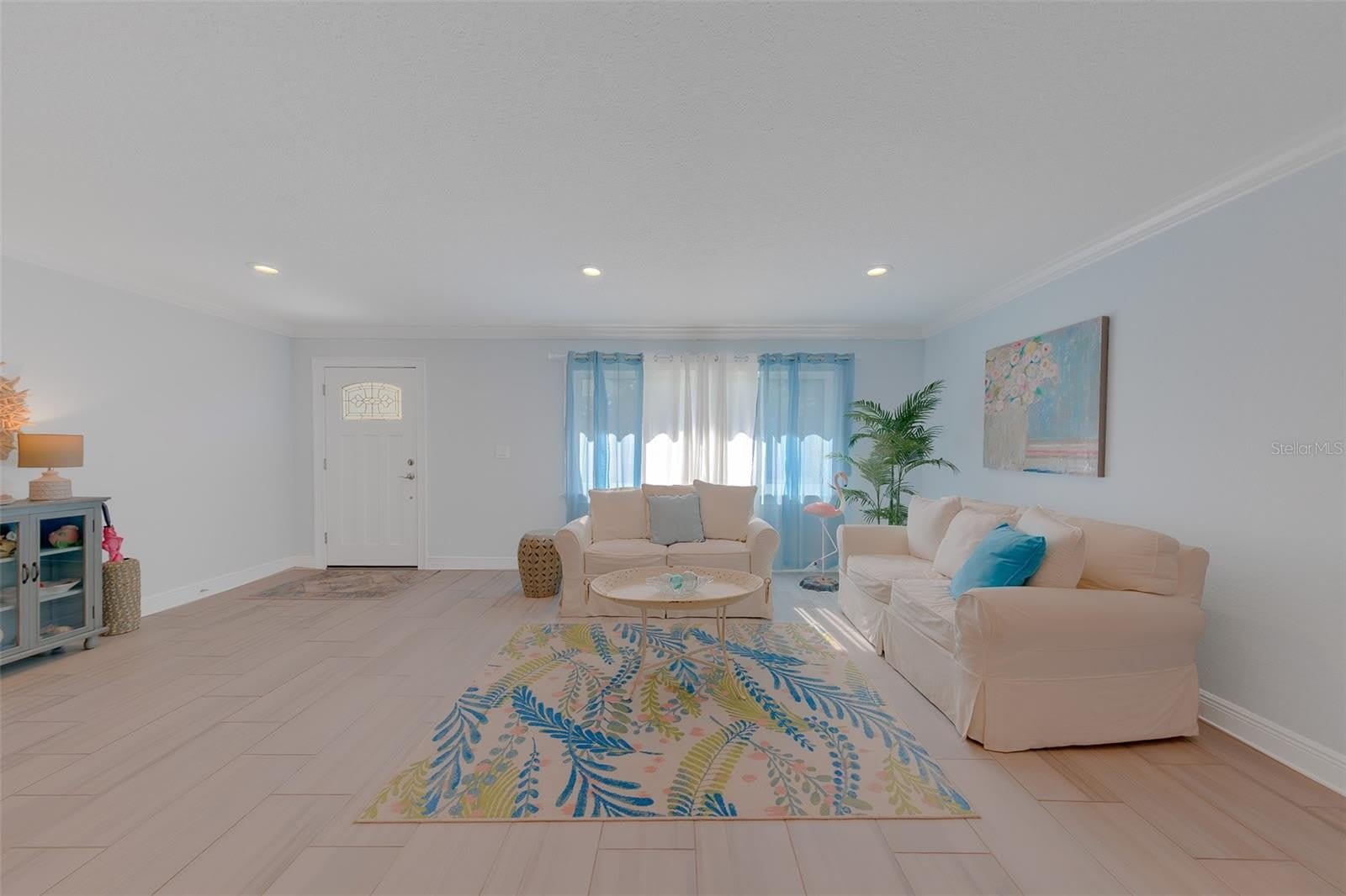 196 Overbrook Drive E – photo 5