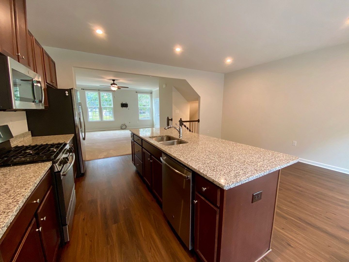 1119 Sunset Avenue Ext. *AVAILABLE NOW!* – photo 4